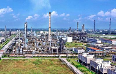 茂名產(chǎn)業(yè)新力量&middot;高新區(qū)|建成全國(guó)第二大環(huán)氧產(chǎn)能區(qū),戰(zhàn)略性新興產(chǎn)業(yè)加速崛起