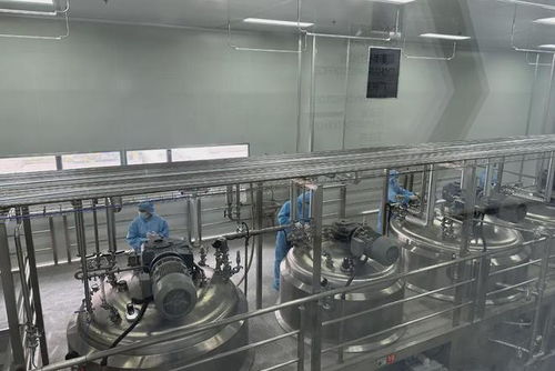 碧蓮生物 如何找有實力的工廠幫忙生產加工一套精華水乳霜套盒